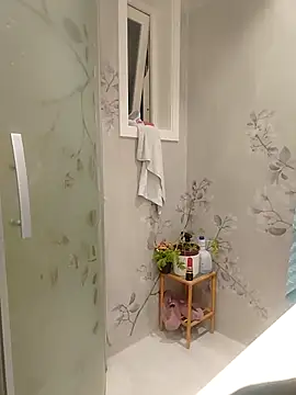 Snapshot of Solek56 chatting on October 7, 6:05 pm Solek56 online show from October 7, 6:05 pm