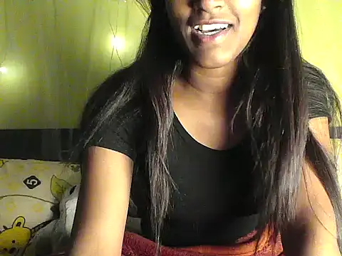 Snapshot of mickle_james chatting on November 30, 6:23 pm mickle james online show from November 30, 6:23 pm