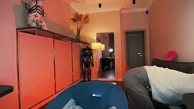 MariGven online show from November 5, 1:44 pm