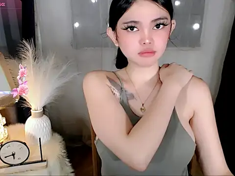 Snapshot of Bianca_cedine12 chatting on May 5, 10:40 pm Bianca cedine12 online show from May 5, 10:40 pm