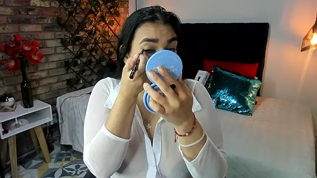 Lia Blake  online show from February 13, 12:12 pm