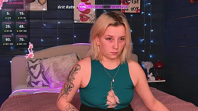 Snapshot of Crystal_Jull chatting on March 7, 8:50 pm Crystal Jull online show from March 7, 8:50 pm