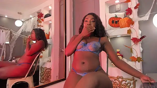ZoeMorettii  online show from October 14, 7:47 pm