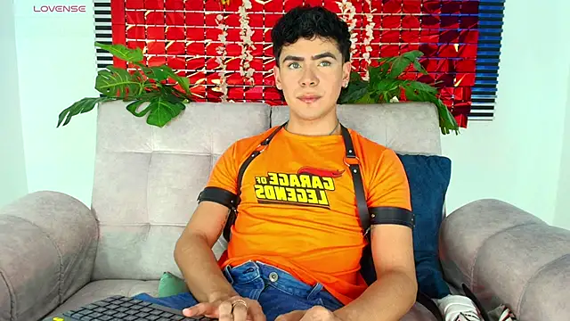 CamiiGuzmanX online show from February 16, 7:54 pm