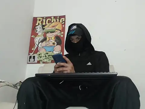 Thomasjons  online show from November 4, 12:43 am