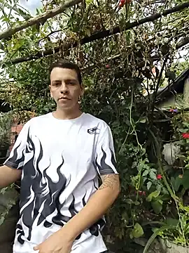 Thomasjons  online show from August 7, 8:33 pm