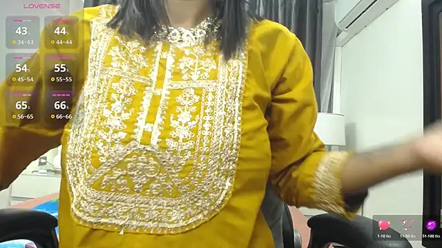 Snapshot of kairadayamai chatting on May 15, 11:50 am kairadayamai online show from May 15, 11:50 am