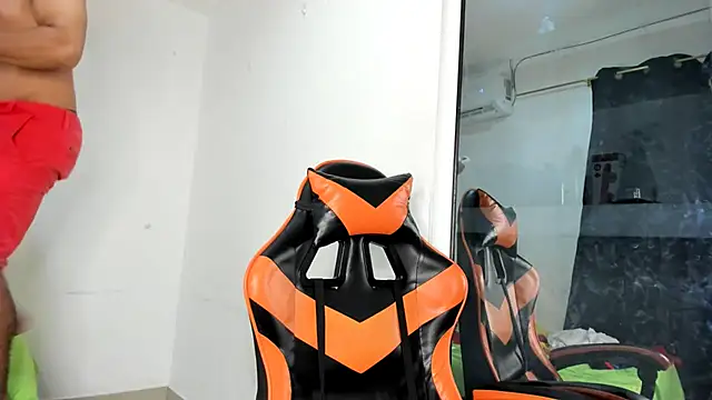 Snapshot of ashlan_king chatting on November 22, 12:15 pm ashlan king online show from November 22, 12:15 pm