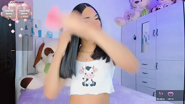 Snapshot of baby_cleo chatting on November 13, 11:58 pm baby cleo online show from November 13, 11:58 pm