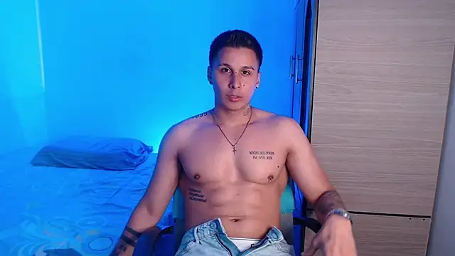 valentinosex1 online show from January 7, 9:17 pm