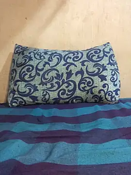 Snapshot of Bullboy8in chatting on December 16, 2:49 am Bullboy8in online show from December 16, 2:49 am