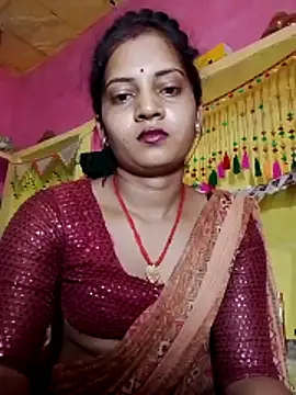 Snapshot of Hot_bbbb chatting on May 9, 8:36 pm Hot bbbb online show from May 9, 8:36 pm