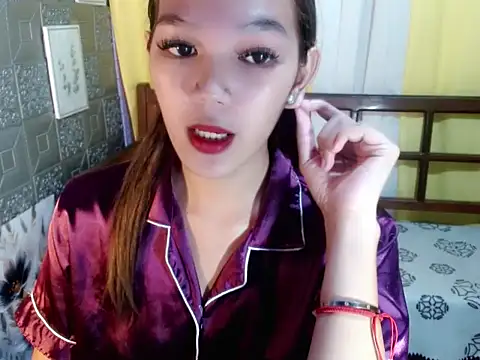 gorgeouswella online show from June 11, 3:59 am