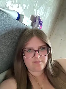 Snapshot of CurvyPaar2 chatting on May 8, 5:51 pm CurvyPaar2 online show from May 8, 5:51 pm