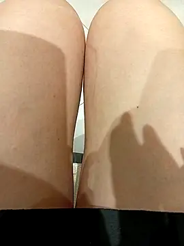 Jessical--Li online show from December 5, 4:10 am