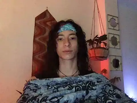 Snapshot of camille_delrey chatting on September 14, 12:43 am camille delrey online show from September 14, 12:43 am