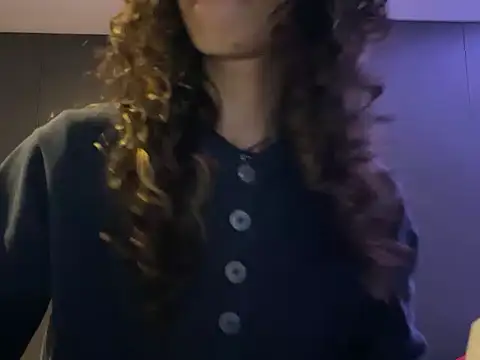 Snapshot of camille_delrey chatting on October 12, 5:39 am camille delrey online show from October 12, 5:39 am