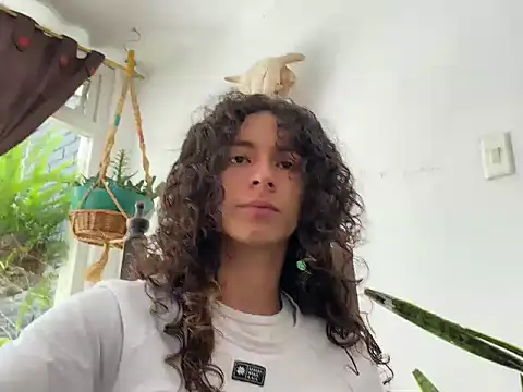 Snapshot of camille_delrey chatting on October 26, 6:03 pm camille delrey online show from October 26, 6:03 pm