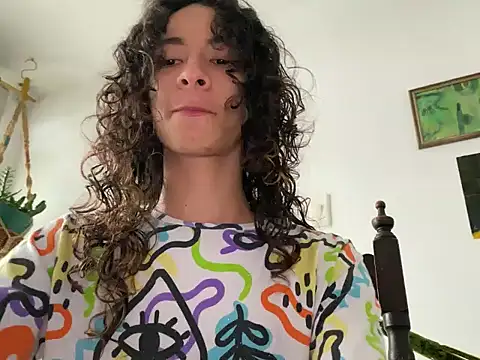 Snapshot of camille_delrey chatting on October 27, 6:23 pm camille delrey online show from October 27, 6:23 pm