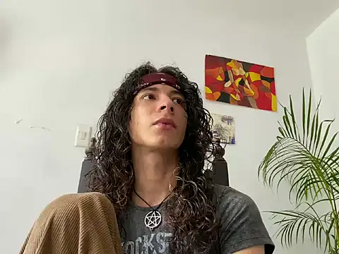 Snapshot of camille_delrey chatting on November 7, 5:13 pm camille delrey online show from November 7, 5:13 pm