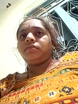 Snapshot of Hot_crety chatting on October 10, 12:20 am Hot crety online show from October 10, 12:20 am