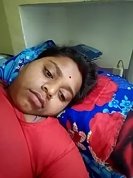 Snapshot of Hot_crety chatting on November 7, 11:49 pm Hot crety online show from November 7, 11:49 pm