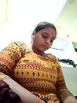 Snapshot of Hot_crety chatting on November 27, 1:24 pm Hot crety online show from November 27, 1:24 pm