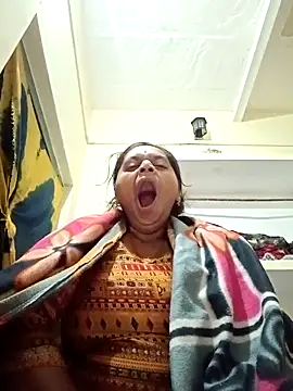 Snapshot of Hot_crety chatting on November 28, 1:30 am Hot crety online show from November 28, 1:30 am