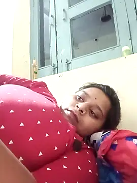 Hot crety online show from June 27, 4:56 pm