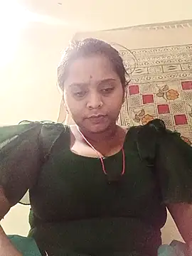 Hot crety online show from July 7, 4:33 pm