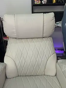 tuzi5201314 online show from January 15, 4:11 pm