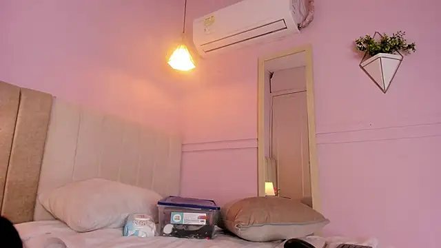  wendy x online show from February 4, 11:38 am