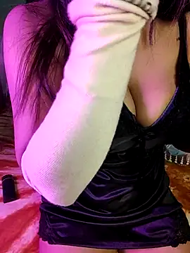 cute-sumi online show from October 18, 7:47 pm