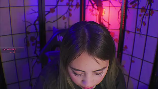 Vanelope sweet  online show from February 6, 3:11 am