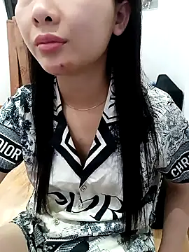 MinhChauXXX19 online show from April 23, 3:03 pm