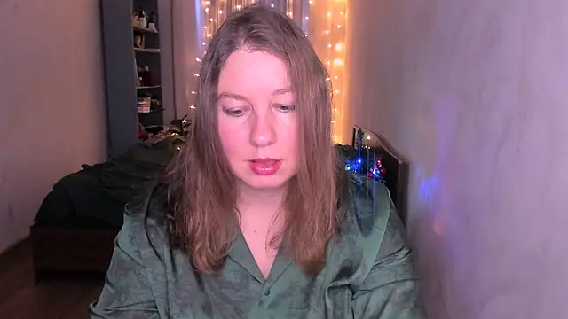 NancySanders online show from December 22, 6:10 am