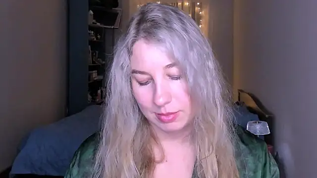 NancySanders online show from May 1, 7:18 pm