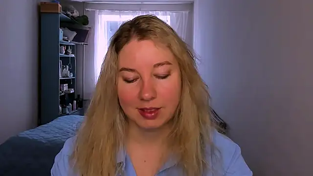 NancySanders online show from June 13, 6:33 am