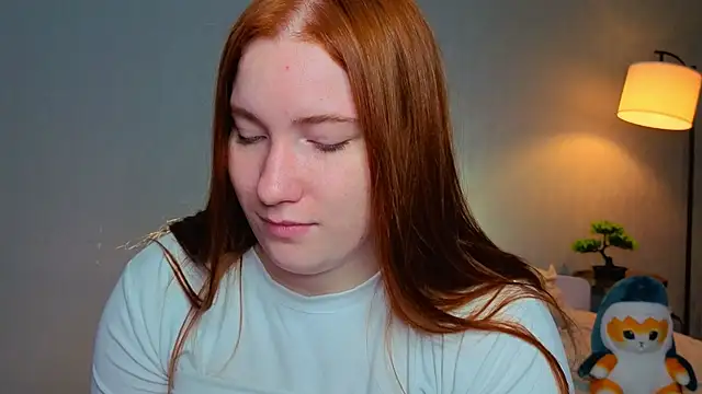 Snapshot of EthalCarlsqq chatting on October 9, 7:28 am EthalCarlsqq online show from October 9, 7:28 am