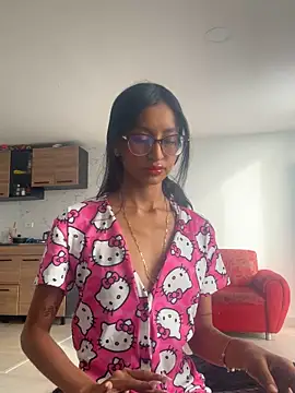 babby bella online show from September 24, 12:30 pm
