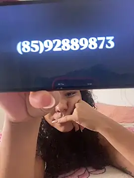 Snapshot of jhennyfer chatting on February 24, 6:11 am jhennyfer online show from February 24, 6:11 am