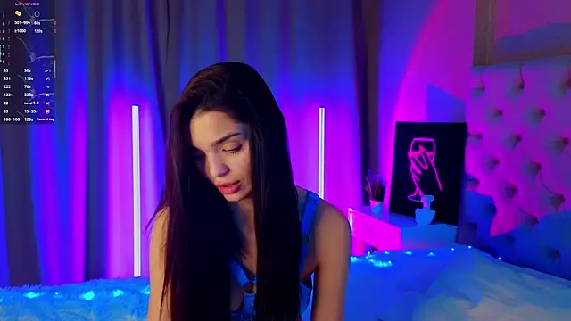 Snapshot of MarciaMarshall chatting on December 15, 8:35 pm MarciaMarshall online show from December 15, 8:35 pm