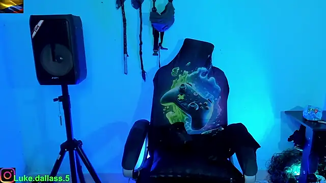 zeus 7777 online show from December 4, 8:01 am