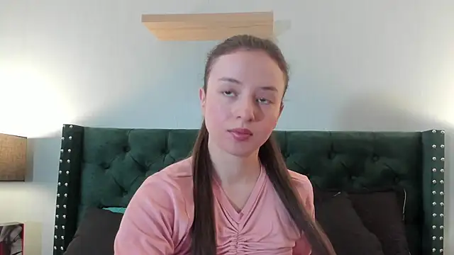 Snapshot of VioletaNova chatting on June 10, 11:53 am VioletaNova online show from June 10, 11:53 am