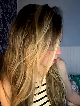 Snapshot of BritgetPsychol chatting on September 14, 2:54 am BritgetPsychol online show from September 14, 2:54 am