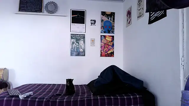 plutonbluemooon333 online show from January 6, 5:27 pm