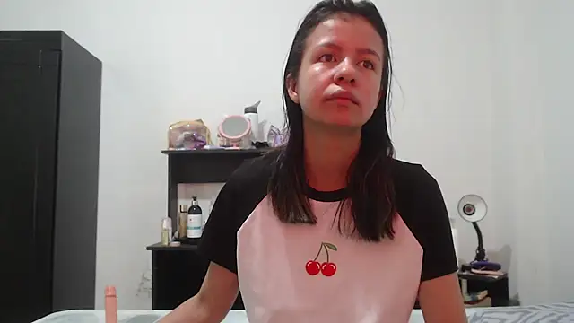 nathaly jones  online show from July 21, 12:29 pm