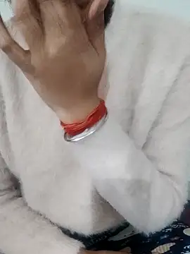 Snapshot of NAIRA5677 chatting on November 23, 7:41 am NAIRA5677 online show from November 23, 7:41 am