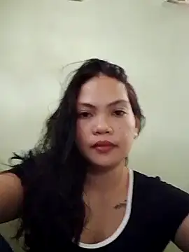 Snapshot of missluvv chatting on October 21, 2:56 am missluvv online show from October 21, 2:56 am