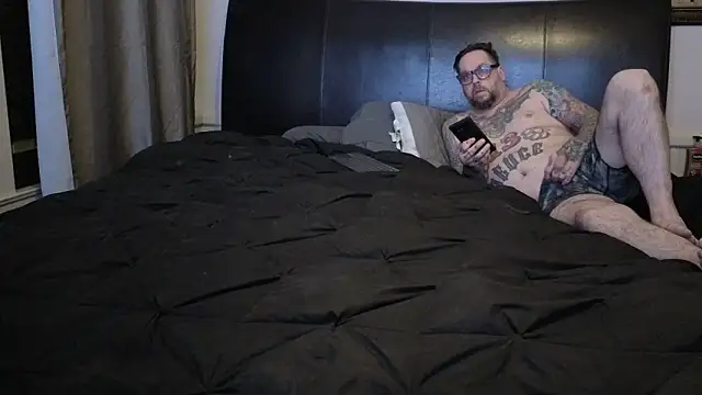 pantyhoselover54 online show from December 2, 1:44 am